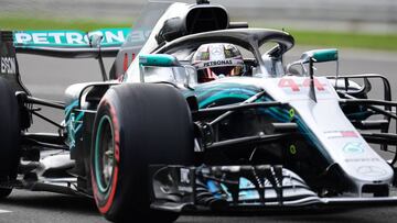 Mercedes' British driver Lewis Hamilton competes to place third during the qualifying session at the Autodromo Nazionale circuit in Monza on September 1, 2018 ahead of the Italian Formula One Grand Prix. (Photo by Miguel MEDINA / AFP)
