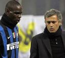 Balotelli cree que Mourinho debe aprender educación