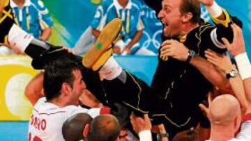 <b>VUELVE. </b>El adiós de Barru no fue total.