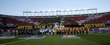 El 13 de abril de 2016 se jugó el partido de vuelta de los cuartos de final de la Champions League en el Calderón. El partido de ida acabó 2-1 para el Barcelona. En Madrid, el Atlético ganó con dos goles de Griezmann, el Atlético pasó a las semifinales de la Champions. 
