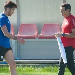 Molestias musculares frenan a Ibai, duda para el Valladolid