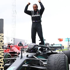 Gloria para Lewis Hamilton en la jungla más loca de la F1