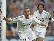 Llegó a ‘La Fábrica’ en el año 2000. Pasó por todas las categorías inferiores hasta que en la temporada 2002/2003 formó parte del Real Madrid C y del Castilla. Anotó 7 goles en el primer año, 16 en el segundo y 21 en el tercero. En 2004 debutó en Copa del Rey con el primer equipo, aunque todavía pertenecía al filial. En la 2005/2006, aun siendo parte del Castilla, debutó tanto en Liga como en Champions. En 2006 fue cedido al CA Osasuna y se convirtió en el máximo goleador histórico del equipo. Regresó al Real Madrid, pero al no contar con minutos se fue al Getafe. Allí permaneció hasta 2010, cuando recayó en el Valencia y brilló como goleador, hasta que en 2013 se fue al Tottenham, en 2015 al Villarreal, en 2017 al Fenerbahçe, en 2019 al Granada y en 2021 al Levante.