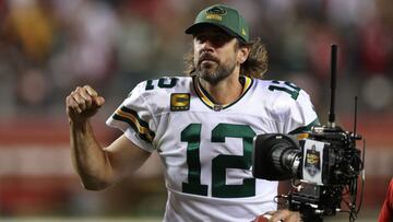 SANTA CLARA, CALIFORNIA - SEPTEMBER 26: Aaron Rodgers #12 of the Green Bay Packers leaves the field after defeating the San Francisco 49ers in the game at Levi&#039;s Stadium on September 26, 2021 in Santa Clara, California.  
 