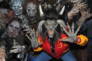 Heidi Klum se puso en la piel del hombre-lobo del videoclip de Michael Jackson para poder bailarlo en pleno Nueva York en 2017.