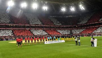 San Mamés lució un aspecto espectacular en los cuartos de final contra el Barcelona, con un mosaico rojiblanco, para impulsar a los leones hacia la siguiente ronda.