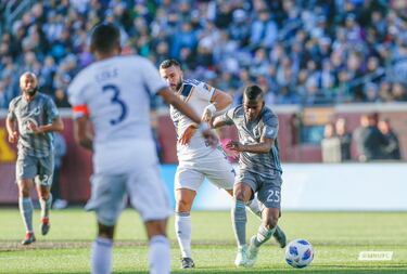 Zlatan y Vela encabezan lista de camisetas m¨¢s vendidas en MLS