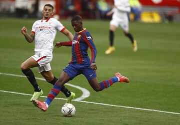 ¡¡MARCA DEMBÉLÉ!! ¡Balón filtrado de Messi en profudidad buscando al francés, este se va en velocidad hacia la portería y bate a Bono con un tiro raso y cruzado!