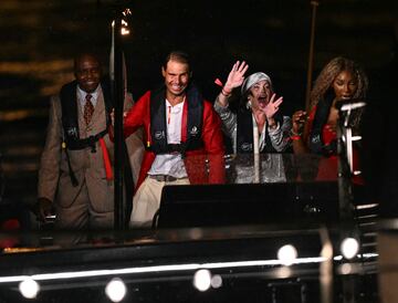 Nadal, con Carl Lewis, Serena Williams y Nadia Comaneci en el Sena.