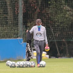 Vázquez: “Claro que cuento con Çolak, es un jugador importante”