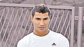 <b>ESPERANDO. </b>Quaresma aún podría jugar en el Atlético.