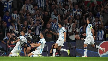 Real Sociedad's Spanish midfielder #23 Brais Mendez celebrates scoring the opening goal during the UEFA Champions League 1st round day 1 group D football match between Real Sociedad and Inter Milan at the Reale Arena stadium in San Sebastian on September 20, 2023. (Photo by CESAR MANSO / AFP)
