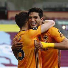 Juventus vendería a Costa para comprar a Raúl Jiménez