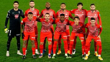 Alineación del Granada en el Santiago Bernabéu,