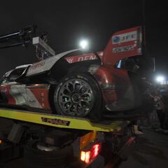 Amanece en Le Mans: KO del Toyota #7, el Ferrari de Molina muy atrás y liderato del #51