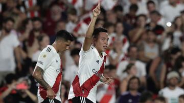 River Plate's midfielder Esequiel Barco (C) celebrates after scoring the team�s third goal against Godoy Cruz during their Argentine Professional Football League Tournament 2023 match at El Monumental stadium, in Buenos Aires, on March 12, 2023. (Photo by ALEJANDRO PAGNI / AFP)