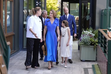Los príncipes de Gales, Guillermo y Catalina y su hija, la princesa Charlotte.