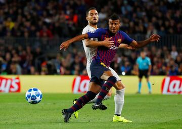 Rafinha con Danilo D'Ambrosio.