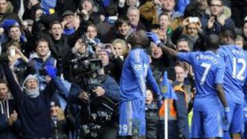 El Chelsea elimina al United con Mata de asistente de lujo