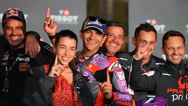 Jorge Martín celebra su victoria en el esprint de Qatar de MotoGP.