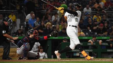 PITTSBURGH, PA - AUGUST 22: Oneil Cruz #15 of the Pittsburgh Pirates hits a solo home run in the fifth inning during the game against the Atlanta Braves at PNC Park on August 22, 2022 in Pittsburgh, Pennsylvania.   Justin Berl/Getty Images/AFP
== FOR NEWSPAPERS, INTERNET, TELCOS & TELEVISION USE ONLY ==