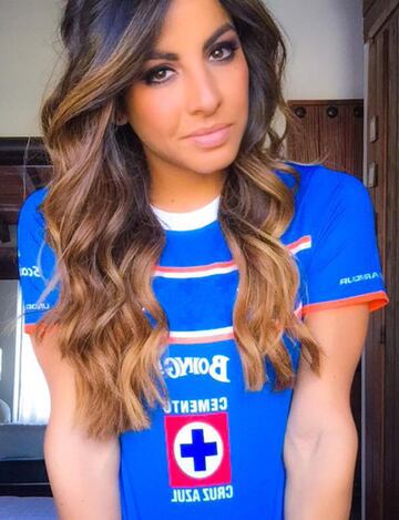 Daniela Fainus, una de las bellezas preferidas por los aficionados de Cruz Azul.