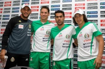 Conferencia de prensa con Guillermo Franco, Nery Castillo y Andrés Guardado.