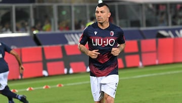 La sorpresiva foto de Medel con leyenda del fútbol francés