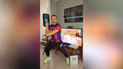 ¿Andrés Iniesta bailando el hit de una artista chilena? El video que revoluciona TikTok y la historia que esconde