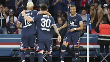 Kylian Mbappe of PSG celebrates his goal with Neymar Jr, Lionel Messi of PSG during the French championship Ligue 1 football match between Paris Saint-Germain (PSG) and FC Metz on May 21, 2022 at Parc des Princes stadium in Paris, France - Photo Jean Catu