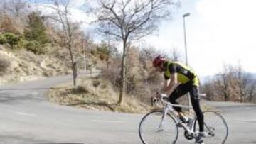 <b>LA SUBIDA. </b>Fernando Escartín inspeccionó la ascensión con AS.
