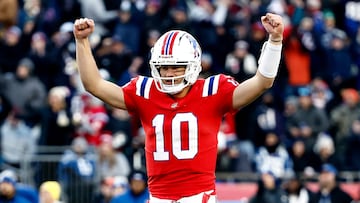 FOXBOROUGH, MASSACHUSETTS - DECEMBER 01: Drake Maye #10 of the New England Patriots reacts after a touchdown in the fourth quarter of a game against the Indianapolis Colts at Gillette Stadium on December 01, 2024 in Foxborough, Massachusetts.   Winslow Townson/Getty Images/AFP (Photo by Winslow Townson / GETTY IMAGES NORTH AMERICA / Getty Images via AFP)