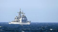 Vista del buque estadounidense &quot;USS Vicksburg&quot; durante un ejercicio militar en el mar Negro, cerca de la costa de Constanta, Ruman&iacute;a en 2015.