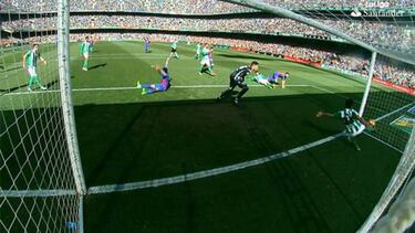 Camp Nou prepares hankie protest against 'biased' referees