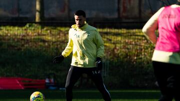 Javi Muñoz durante un entrenamiento en Atxabalpe