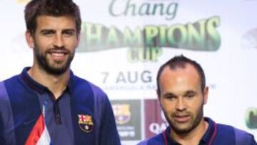 Piqué da la cara por Fàbregas: "Ya os digo yo que se queda"