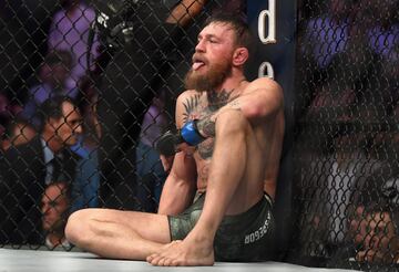 El combate entre McGregor y Khabib en imágenes