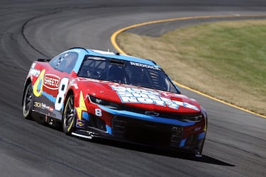 Why were Denny Hamlin and Kyle Busch disqualified from the NASCAR race at Pocono?