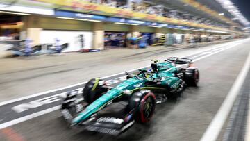 Abu Dhabi (United Arab Emirates), 25/11/2023.- Spanish Formula One driver Fernando Alonso of Aston Martin drives through the pitlane during the Qualifyiing for the Formula 1 Abu Dhabi Grand Prix at the Yas Marina Circuit in Abu Dhabi, United Arab Emirates, 25 November 2023. The Formula 1 Abu Dhabi Grand Prix is held on 26 November. (Fórmula Uno, Emiratos Árabes Unidos) EFE/EPA/ALI HAIDER / POOL