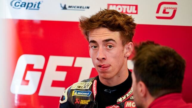 Acosta: “Mugello es el casco de Rossi con su cara”
