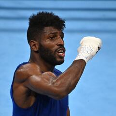 Boxeador Andy Cruz desertó de Cuba