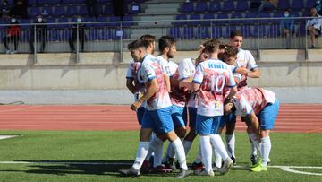 Los jugadores del CD Loja celebran un tanto.