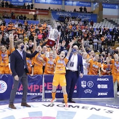 El Burela reina en Europa