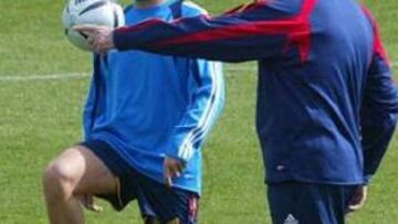 <B>INDISCUTIBLE.</B> La titularidad de Xavi parece indiscutible para Luis Aragonés.