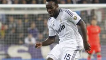 Essien comenzó a toca balón en el entrenamiento de hoy