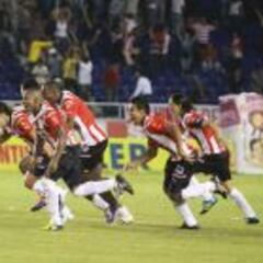 Junior, experto en remontar series ante clubes bogotanos