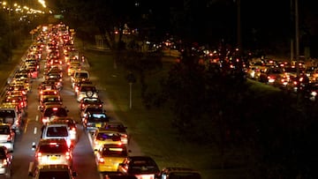 Carros y motos en Bogotá.