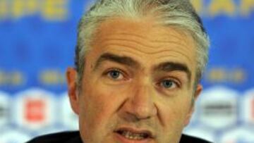 HARTO. La negativa de los jugadores a entrenarse y el alternado de Evra con el preparador físico han colmado la paciencia de Jean-Louis Valentin.