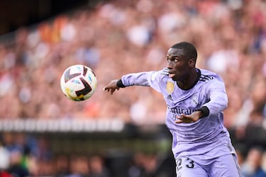 De 61 duelos,
ha participado
en 28 (apenas el
45%), en la que
ha sido una de las temporadas más complicadas de
su carrera. Ya recuperado,
la temporada que viene le
urge una reivindicación. PUBLICADA 29/05/23 NA MA04 5COL