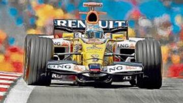 <b>DE MENOS A MÁS. </b>El R28 ha evolucionado, pero deberá hacerlo aún más para que Alonso pueda intentar luchar con los grandes.